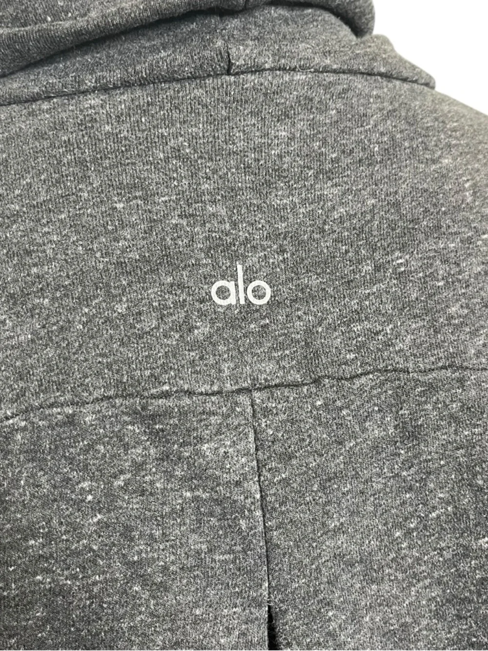 ALO Yoga‎ Haze Funnel Neck Women's Small Gray Athleisure Cozy Thumbholes Chic